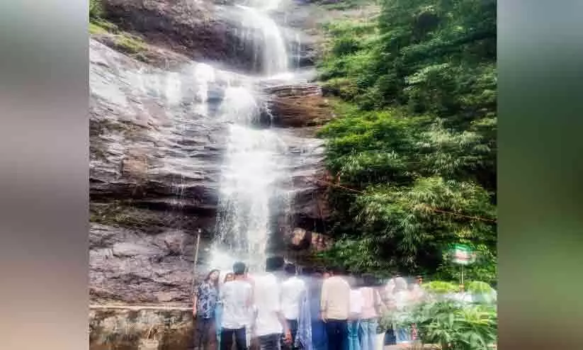 വികസനമെത്താതെ വിനോദസഞ്ചാര കേന്ദ്രങ്ങൾ വികസനമെത്താതെ വിനോദസഞ്ചാര കേന്ദ്രങ്ങൾ