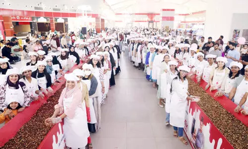 ഗ​ർ​ഭി​ണി​ക​ൾ​ക്കാ​യി കേ​ക്ക് മി​ക്സി​ങ് ച​ട​ങ്ങ് സം​ഘ​ടി​പ്പി​ച്ച് അ​ൽ ഹി​ലാ​ൽ