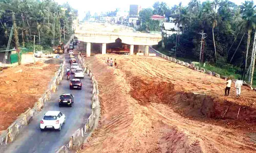 സർവീസ് റോഡിൽ ഗതാഗതം പുനഃസ്ഥാപിച്ചു