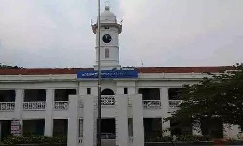 അങ്കം അവസാന ലാപ്പിൽ; നഗരസഭകളിൽ കനത്ത പോരാട്ടം അങ്കം അവസാന ലാപ്പിൽ; നഗരസഭകളിൽ കനത്ത പോരാട്ടം