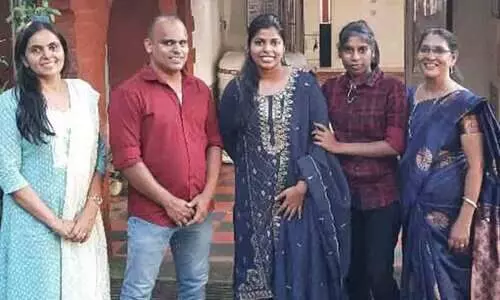 ഒന്നരപ്പതിറ്റാണ്ട് മുമ്പ് നഷ്ടപ്പെട്ട അനിയത്തി കൺമുന്നിൽ..!; സ്വപ്നമോ..യാഥാർഥ്യമോ.. എന്നറിയാതെ മഞ്ജുള, കൂടപ്പിറപ്പിനെ ചേർത്ത് പിടിച്ച് സുഹാസിനി