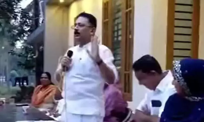 ‘ഇഹലോകത്തും പരലോകത്തും ഗുണമുള്ള സ്ഥാനാർഥിയാണ് ഫൈസൽ തങ്ങൾ’ -വോട്ടുതേടി കെ.ടി. ജലീൽ നടത്തിയ പ്രസംഗം വിവാദത്തിൽ ‘ഇഹലോകത്തും പരലോകത്തും ഗുണമുള്ള സ്ഥാനാർഥിയാണ് ഫൈസൽ തങ്ങൾ’ -വോട്ടുതേടി കെ.ടി. ജലീൽ നടത്തിയ പ്രസംഗം വിവാദത്തിൽ