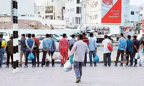 ഒമാനിലെ പ്രവാസികളുടെ സ്റ്റാറ്റസ് തിരുത്തൽ കാലാവധി ഈ മാസം അവസാനിക്കുന്നു ഒമാനിലെ പ്രവാസികളുടെ സ്റ്റാറ്റസ് തിരുത്തൽ കാലാവധി ഈ മാസം അവസാനിക്കുന്നു