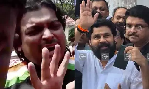 ദിലീപിന് നീതി കിട്ടിയതിൽ സന്തോഷമെന്ന് രാഹുൽ ഈശ്വർ; ‘11 ദിവസമായി കസ്റ്റഡിയിലാണ്, ഒന്നാലോചിച്ച് നോക്കൂ...’ ദിലീപിന് നീതി കിട്ടിയതിൽ സന്തോഷമെന്ന് രാഹുൽ ഈശ്വർ; ‘11 ദിവസമായി കസ്റ്റഡിയിലാണ്, ഒന്നാലോചിച്ച് നോക്കൂ...’