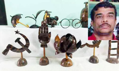 ചി​ര​ട്ട​യി​ൽ വി​രി​യു​ന്ന തെ​ര​ഞ്ഞെ​ടു​പ്പ് ചി​ഹ്ന​ങ്ങ​ൾ; എ​ട​ത്ത​നാ​ട്ടു​ക​ര കൂ​മ​ഞ്ചീ​രി അ​ബ്ദു​ൽ റ​ഷീ​ദി​ന്റേ​താ​ണ് ക​ര​വി​രു​ത്