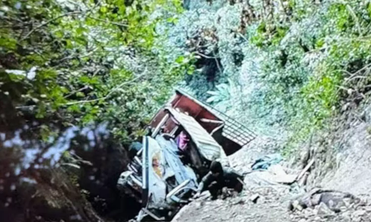 അരുണാചലിൽ അതിർത്തിക്കു സമീപം തൊഴിലാളികളുമായി പോയ ട്രക്ക് കൊക്കയിലേക്ക് മറിഞ്ഞു; 17 പേർ മരിച്ചതായി സംശയം