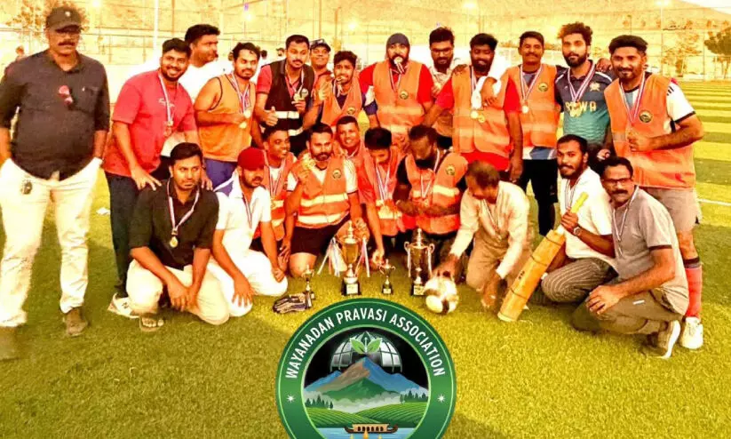 ക്രിക്കറ്റിലും ഫുട്ബാളിലും കൽപറ്റ ചാലഞ്ചേഴ്സ് വിജയികളായി ക്രിക്കറ്റിലും ഫുട്ബാളിലും കൽപറ്റ ചാലഞ്ചേഴ്സ് വിജയികളായി