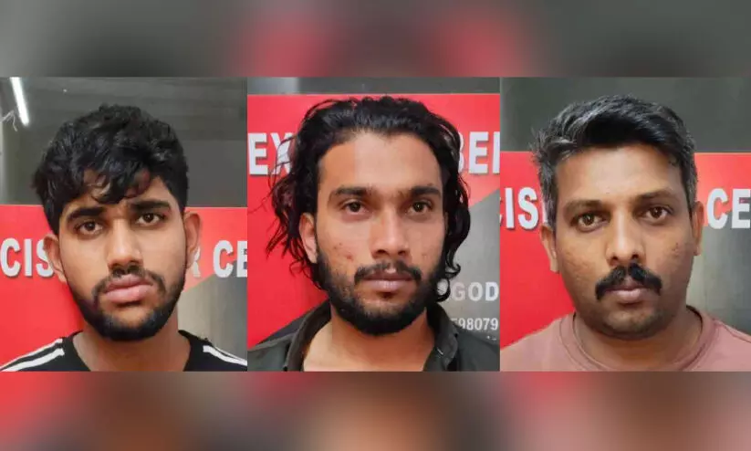 കല്ലിങ്കാലിൽ മയക്കുമരുന്ന് വേട്ട കല്ലിങ്കാലിൽ മയക്കുമരുന്ന് വേട്ട