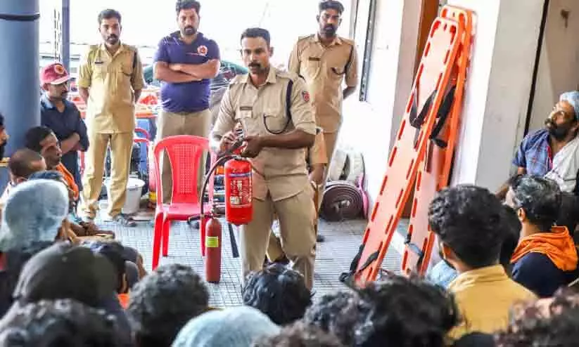 കരുതലായി, കാവലായി അഗ്നിരക്ഷാസേന കരുതലായി, കാവലായി അഗ്നിരക്ഷാസേന