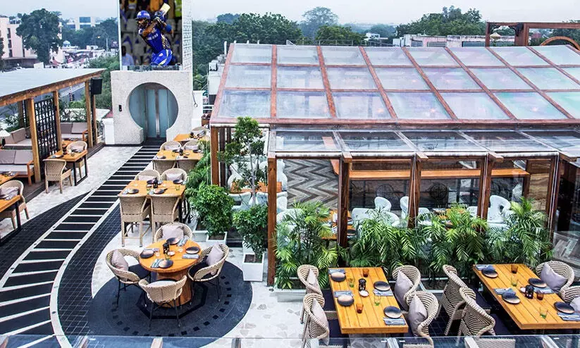 വരുമാനം ബൗണ്ടറി കടക്കും; കഫേകൾ തുടങ്ങി ഐ.പി.എൽ ടീമുകൾ വരുമാനം ബൗണ്ടറി കടക്കും; കഫേകൾ തുടങ്ങി ഐ.പി.എൽ ടീമുകൾ