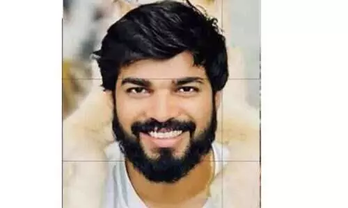 കാർ മറിഞ്ഞ് മരിച്ചു കാർ മറിഞ്ഞ് മരിച്ചു