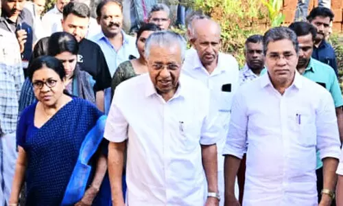 ‘കോൺഗ്രസിൽ സ്ത്രീലമ്പടന്മാർ എന്താണ് കാണിച്ചുകൂട്ടുന്നത്’; എൽ.ഡി.എഫ് ചരിത്ര വിജയം നേടുമെന്ന് മുഖ്യമന്ത്രി