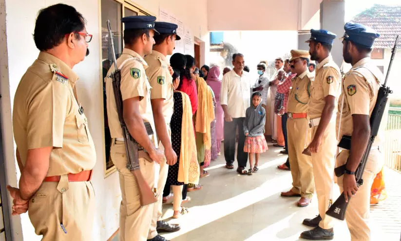 മാ​വോ​വാ​ദി​ക​ൾ ഇ​ല്ലെ​ങ്കി​ലും സു​ര​ക്ഷ​ക്ക് കു​റ​വി​ല്ല