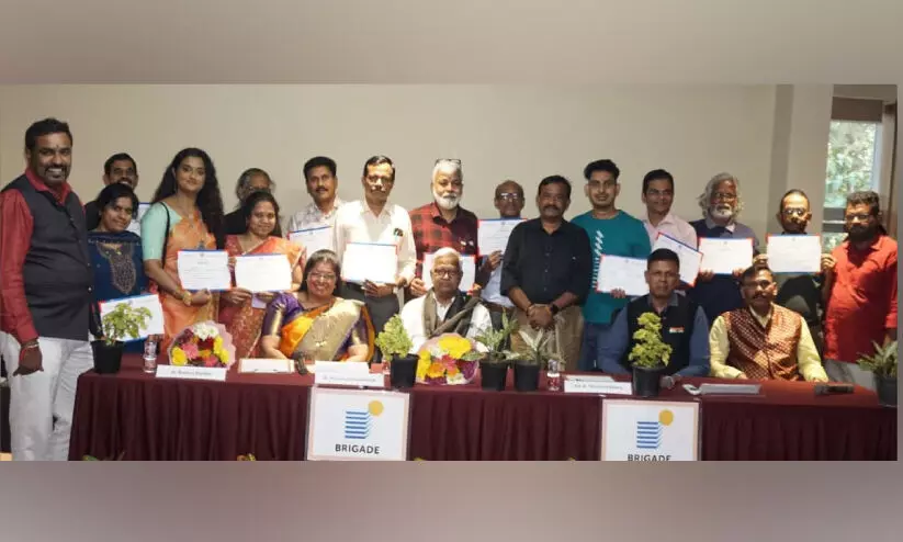 കന്നട പഠനകേന്ദ്രം പഠിതാക്കൾക്ക് സര്ട്ടിഫിക്കറ്റുകള് സമ്മാനിച്ചു കന്നട പഠനകേന്ദ്രം പഠിതാക്കൾക്ക് സര്ട്ടിഫിക്കറ്റുകള് സമ്മാനിച്ചു