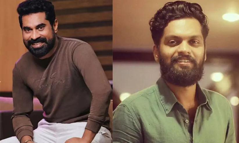 മുഴുനീള കോമഡിയുമായി സുരാജ് വെഞ്ഞാറമൂടും ബാലു വർഗീസും; റൺ മാമാ റൺ ചിത്രീകരണം ഉടൻ ആരംഭിക്കും മുഴുനീള കോമഡിയുമായി സുരാജ് വെഞ്ഞാറമൂടും ബാലു വർഗീസും; റൺ മാമാ റൺ ചിത്രീകരണം ഉടൻ ആരംഭിക്കും