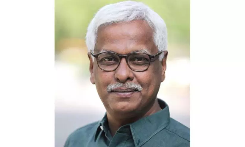 മലയാളി മാധ്യമ പ്രവർത്തകൻ പി.ആര് രമേശ് കേന്ദ്ര വിവരാവകാശ കമീഷണര് മലയാളി മാധ്യമ പ്രവർത്തകൻ പി.ആര് രമേശ് കേന്ദ്ര വിവരാവകാശ കമീഷണര്