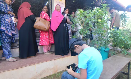 ആവേശ പോളിങ് ആവേശ പോളിങ്