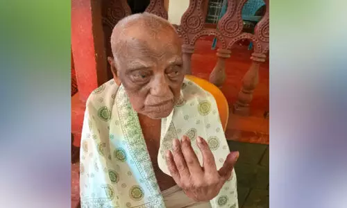 ജില്ലയുടെ മുത്തച്ഛന് വോട്ട് ചെയ്തു; എങ്കപ്പ നായ്ക്കിന് 105 ആണ് പ്രായം ജില്ലയുടെ മുത്തച്ഛന് വോട്ട് ചെയ്തു; എങ്കപ്പ നായ്ക്കിന് 105 ആണ് പ്രായം