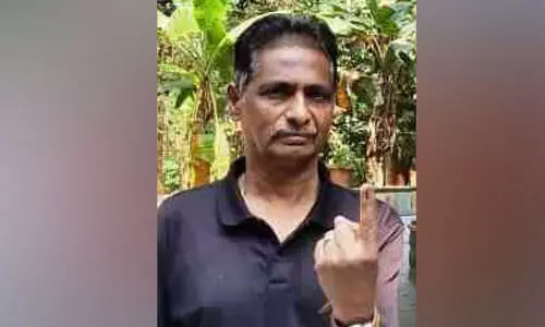 68ാം വയസ്സിൽ കന്നിവോട്ട് ചെയ്ത് രവീന്ദ്രനാഥൻ 68ാം വയസ്സിൽ കന്നിവോട്ട് ചെയ്ത് രവീന്ദ്രനാഥൻ