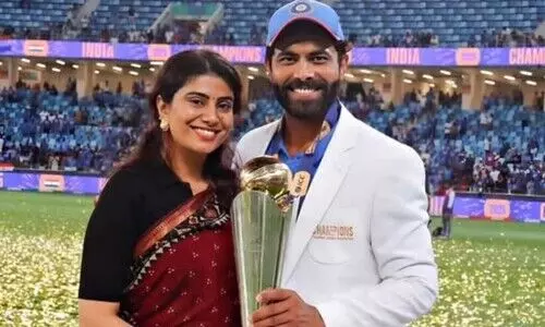 ‘വിദേശ പര്യടനത്തിനിടെ ഇന്ത്യൻ താരങ്ങൾ മോശം കാര്യങ്ങൾ ചെയ്യുന്നു, പക്ഷേ ജദേജ അങ്ങനെയല്ല’; റിവാബയുടെ പരാമർശം വിവാദത്തിൽ