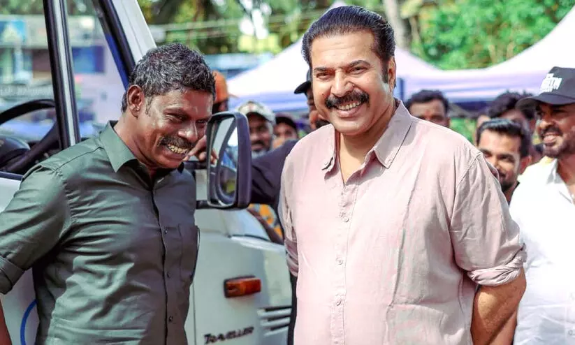 ‘കളങ്കാവൽ’ സിനിമ ചിത്രീകരണത്തിനിടെ വിനായകനും മമ്മൂട്ടിയും