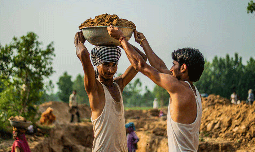 ഇനി ദേശിയ തൊഴിലുറപ്പ് പദ്ധതിയല്ല; പകരം പൂജ്യ ബാപ്പു ഗ്രാമീൺ റോസ്ഗാർ യോജന ഇനി ദേശിയ തൊഴിലുറപ്പ് പദ്ധതിയല്ല; പകരം പൂജ്യ ബാപ്പു ഗ്രാമീൺ റോസ്ഗാർ യോജന