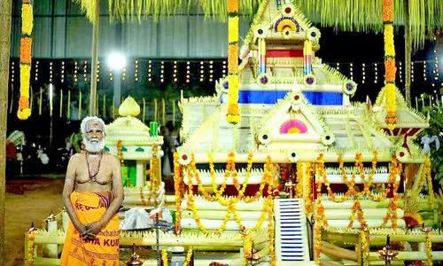 First award,age, Guruswami Ramankuttin Nair ,excited,ഗുരുസ്വാമി,ചെറുതുരുത്തി,ശബരിമല First award,age, Guruswami Ramankuttin Nair ,excited,ഗുരുസ്വാമി,ചെറുതുരുത്തി,ശബരിമല