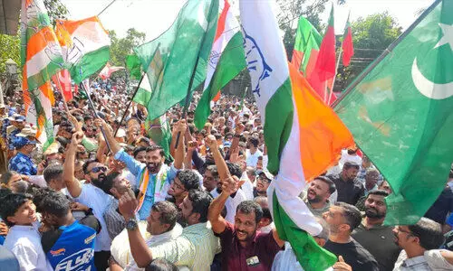 അടിച്ചുകയറി യു.ഡി.എഫ്; കാലിടറി എൽ.ഡി.എഫ് -LIVE UPDATES അടിച്ചുകയറി യു.ഡി.എഫ്; കാലിടറി എൽ.ഡി.എഫ് -LIVE UPDATES