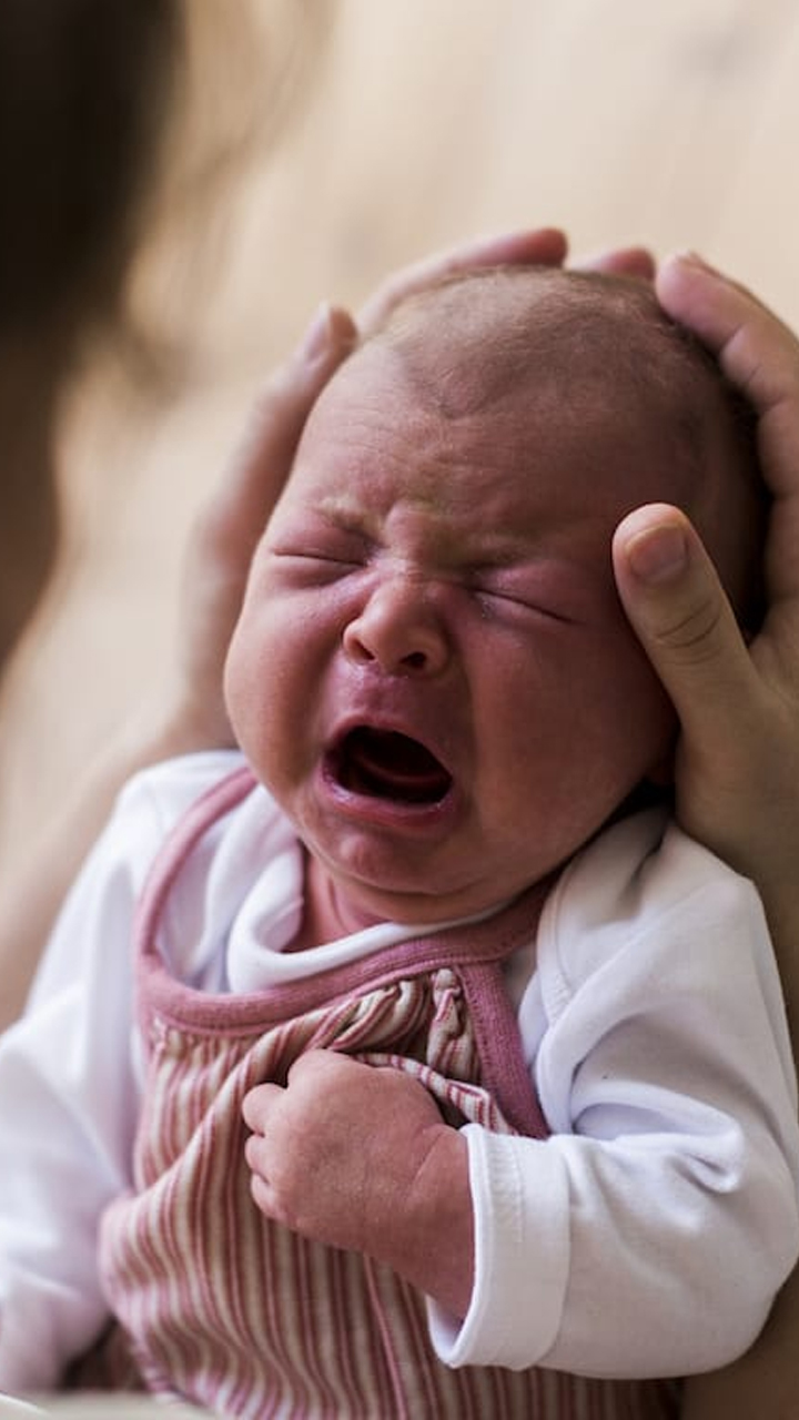 ജനിച്ചയുടന് കുഞ്ഞുങ്ങള് കരയുന്നതിന് കാരണം ഇതാണ്... ജനിച്ചയുടന് കുഞ്ഞുങ്ങള് കരയുന്നതിന് കാരണം ഇതാണ്...