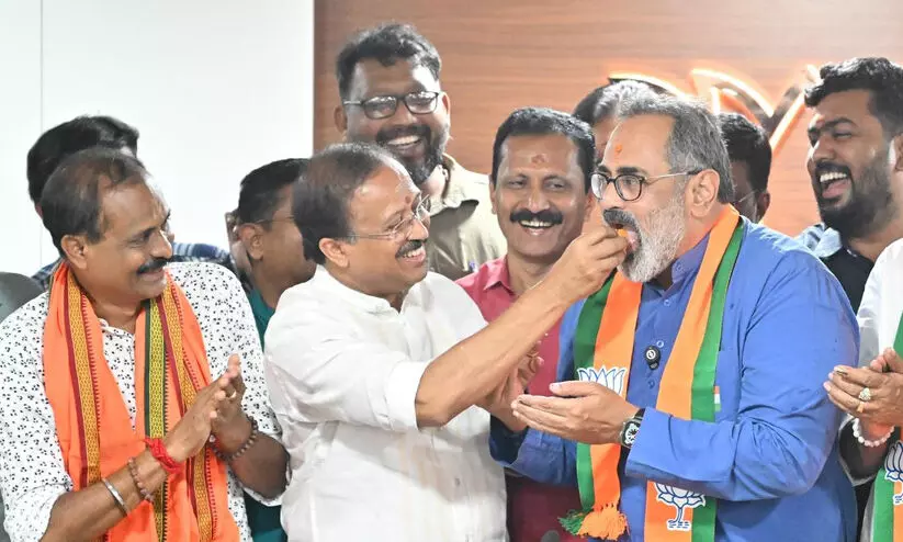 തലസ്ഥാനത്ത് ‘വികസിത കേരള’മൊരുക്കി നിയമസഭ ലക്ഷ്യമിടാൻ ബി.ജെ.പി, പ്രധാനമന്ത്രിയെത്തും തലസ്ഥാനത്ത് ‘വികസിത കേരള’മൊരുക്കി നിയമസഭ ലക്ഷ്യമിടാൻ ബി.ജെ.പി, പ്രധാനമന്ത്രിയെത്തും