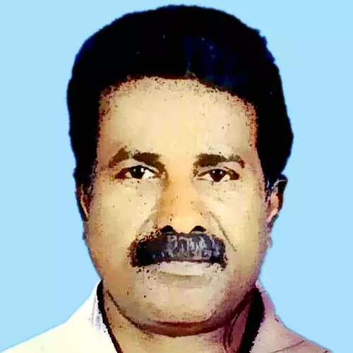 കാ​റി​ടി​ച്ച് സ്കൂ​ട്ട​ർ യാ​ത്രി​ക​ൻ മ​രി​ച്ചു