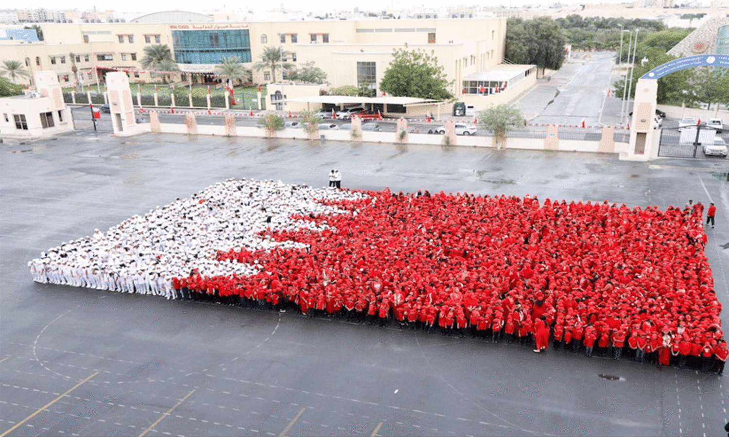 മൂന്ന് ലോക റെക്കോർഡുകളോടെ ഇന്ത്യൻ സ്‌കൂൾ ഗോൾഡൻ ബുക്ക് ഓഫ് റെക്കോർഡിൽ ഇടം നേടി