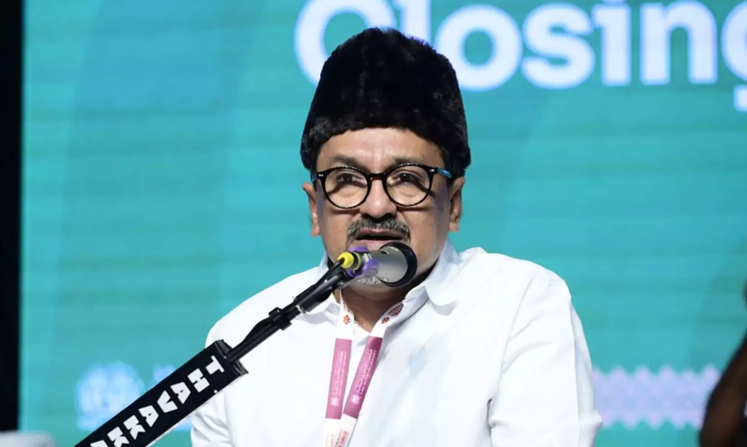 പുതുതലമുറ യു.ഡി.എഫിൽ വിശ്വാസമർപ്പിച്ചെന്ന് സാദിഖലി തങ്ങൾ; ‘ഇടതു മുന്നണിയിൽ അതൃപ്​തരായവർ സഹകരിക്കാൻ താൽപര്യം പ്രകടിപ്പിക്കുന്നുണ്ട്​’