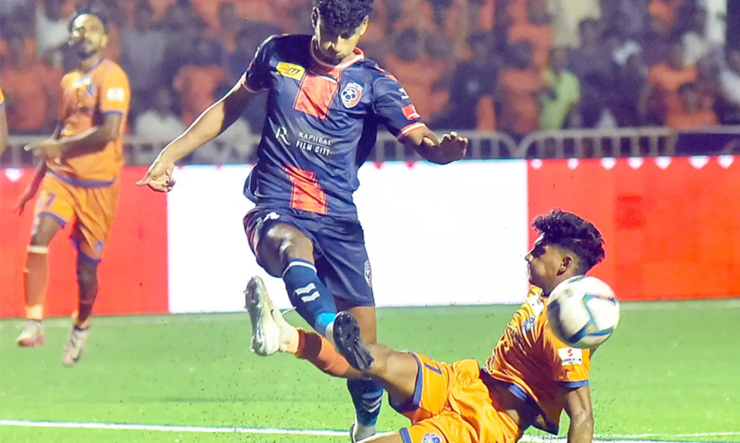 സൂപ്പർ ലീഗ് കേരള: മാർക്കസ് ജോസഫിന്‍റെ ഹാട്രിക്കിൽ തൃശൂർ മാജിക് എഫ്.സി ഫൈനലിൽ