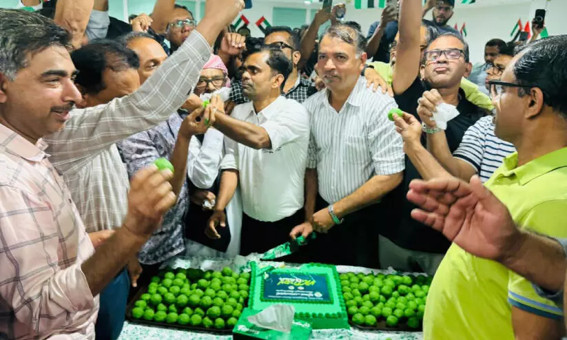 കെ.എം.സി.സി തെരഞ്ഞെടുപ്പ് വിജയം ആഘോഷിച്ചു കെ.എം.സി.സി തെരഞ്ഞെടുപ്പ് വിജയം ആഘോഷിച്ചു