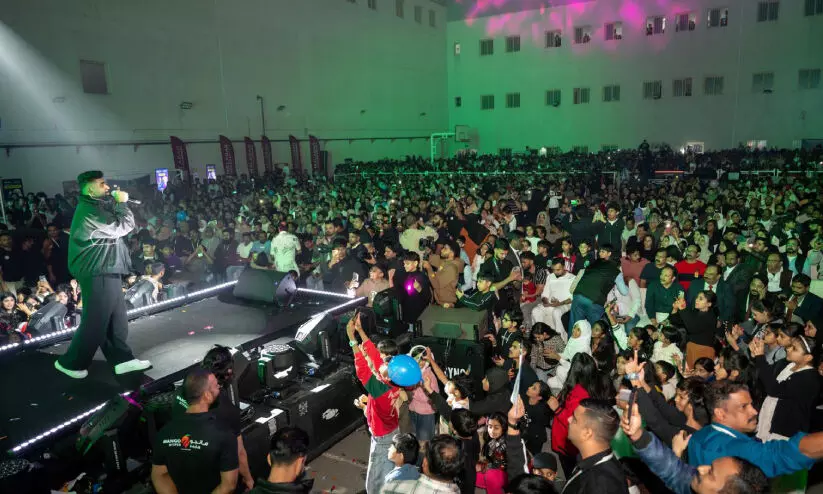 പ്രത്യേക ഫീച്ചർ പ്രത്യേക ഫീച്ചർ