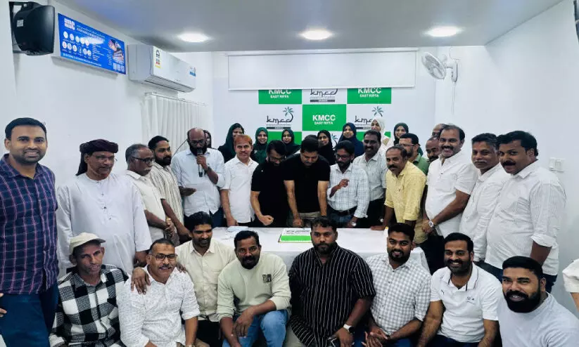 കെ.എം.സി.സി വിജയാഹ്ലാദം സംഘടിപ്പിച്ചു കെ.എം.സി.സി വിജയാഹ്ലാദം സംഘടിപ്പിച്ചു