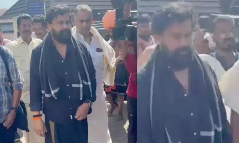 ശബരിമലയിൽ ദർശനം നടത്തി നടൻ ദിലീപ് ശബരിമലയിൽ ദർശനം നടത്തി നടൻ ദിലീപ്