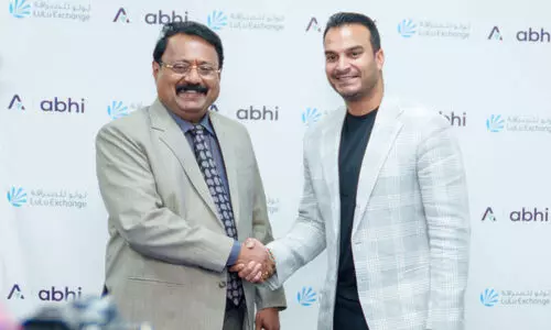 ശ​മ്പ​ള​ത്തി​ന് കാ​ത്തി​രി​ക്കേ​ണ്ട; പ​കു​തി തു​ക​ വ​രെ നാ​ട്ടി​ലേ​ക്ക് അ​യ​ക്കാം