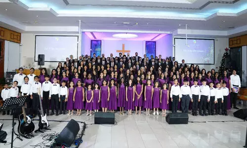 ജോ​യ്ഫു​ൾ സി​​ങ്ങേ​ഴ്​​സ്​ ക്രി​സ്മ​സ്​ ഗാ​ന​വി​രു​ന്ന്​ ശ്ര​ദ്ധേ​യ​മാ​യി