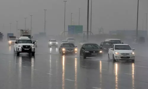 അ​സ്ഥി​ര​കാ​ലാ​വ​സ്ഥ; ചി​ല​യി​ട​ങ്ങ​ളി​ൽ ശ​ക്ത​മാ​യ മ​ഴ