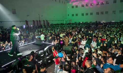 പ്രത്യേക ഫീച്ചർ പ്രത്യേക ഫീച്ചർ