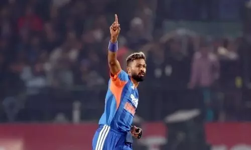 ട്വന്റി20യിൽ അപൂർവ ‘ഡബിൾ’ നേടുന്ന ആദ്യ ഇന്ത്യൻ താരം; ചരിത്രം കുറിച്ച് ഹാർദിക് പാണ്ഡ്യ ട്വന്റി20യിൽ അപൂർവ ‘ഡബിൾ’ നേടുന്ന ആദ്യ ഇന്ത്യൻ താരം; ചരിത്രം കുറിച്ച് ഹാർദിക് പാണ്ഡ്യ