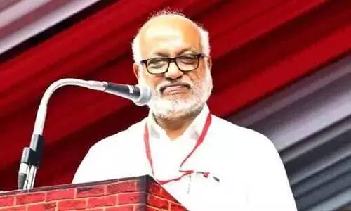 രാജ്യം അപകടകരമായ അവസ്ഥയിലേക്ക് പോകുന്നതിന്റെ തെളിവ്, സിനിമകൾക്ക് അനുമതി നിഷേധിച്ചത് മോദിയുടെയും അമിത് ഷായുടെയും കീഴിൽ പ്രവർത്തിക്കുന്ന ഭ്രാന്തന്മാർ -എം.എ. ബേബി രാജ്യം അപകടകരമായ അവസ്ഥയിലേക്ക് പോകുന്നതിന്റെ തെളിവ്, സിനിമകൾക്ക് അനുമതി നിഷേധിച്ചത് മോദിയുടെയും അമിത് ഷായുടെയും കീഴിൽ പ്രവർത്തിക്കുന്ന ഭ്രാന്തന്മാർ -എം.എ. ബേബി