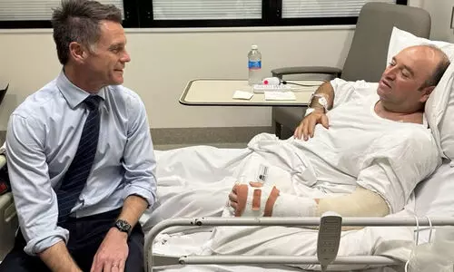 ‘ആസ്ട്രേലിയയുടെ ഹീറോ’ ആശുപത്രിയിൽ സുഖം പ്രാപിക്കുന്നു ‘ആസ്ട്രേലിയയുടെ ഹീറോ’ ആശുപത്രിയിൽ സുഖം പ്രാപിക്കുന്നു