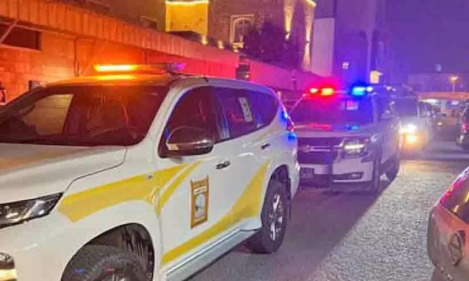 റെ​സി​ഡ​ൻ​ഷ്യ​ൽ മേ​ഖ​ല​ക​ളി​ലെ ബാ​ച്ചി​ല​ർ​മാ​ർ​ക്കെ​തി​രെ ന​ട​പ​ടി