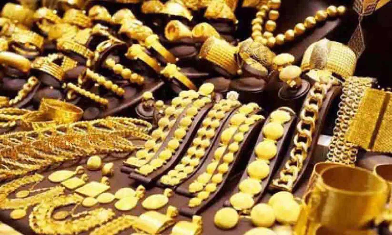 സ്വ​ർ​ണ​വി​ല​യി​ൽ ഉ​യ​ർ​ച്ച