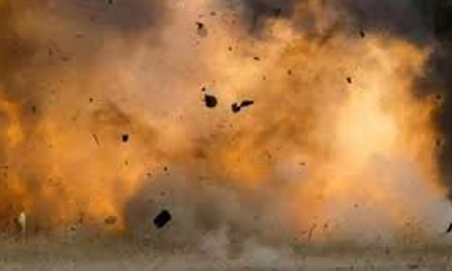 കണ്ണൂർ പിണറായിയിൽ ബോംബ് സ്ഫോടനം; സി.പി.എം പ്രവർത്തകന് ഗുരുതര പരിക്ക്, കൈപ്പത്തി ചിതറി