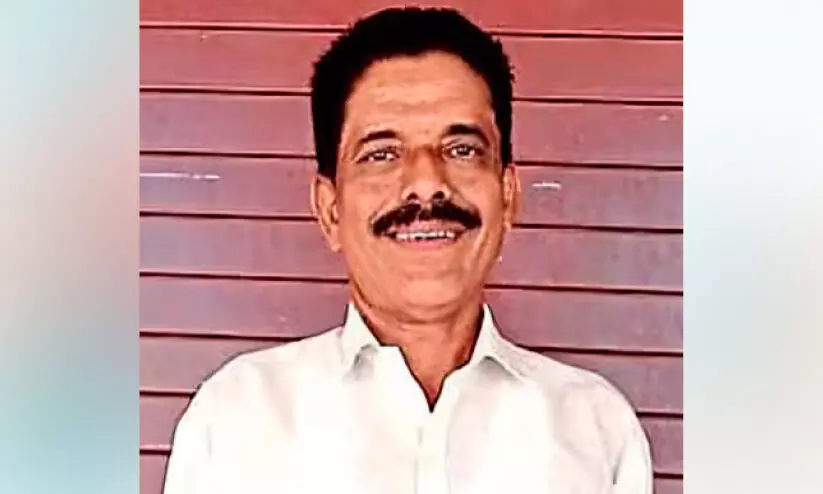 ബസും കാറും കൂട്ടിയിടിച്ച് ഒരുമരണം ബസും കാറും കൂട്ടിയിടിച്ച് ഒരുമരണം