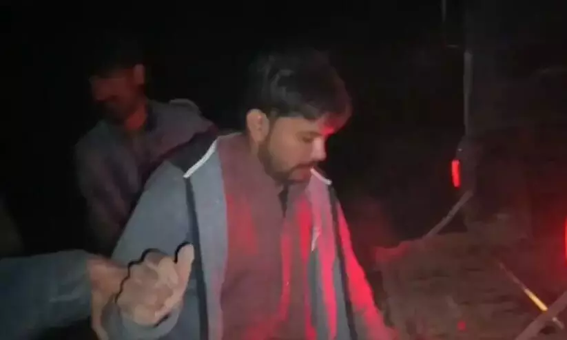 പാകിസ്താനിൽ 18 ബസ് യാത്രക്കാരെ തട്ടിക്കൊണ്ടുപോയി പാകിസ്താനിൽ 18 ബസ് യാത്രക്കാരെ തട്ടിക്കൊണ്ടുപോയി